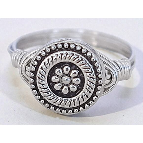Vintage 925 Silver Wire Wrapped Flower Ring Oxidized Boho Artisan Design - Picture 1 of 7